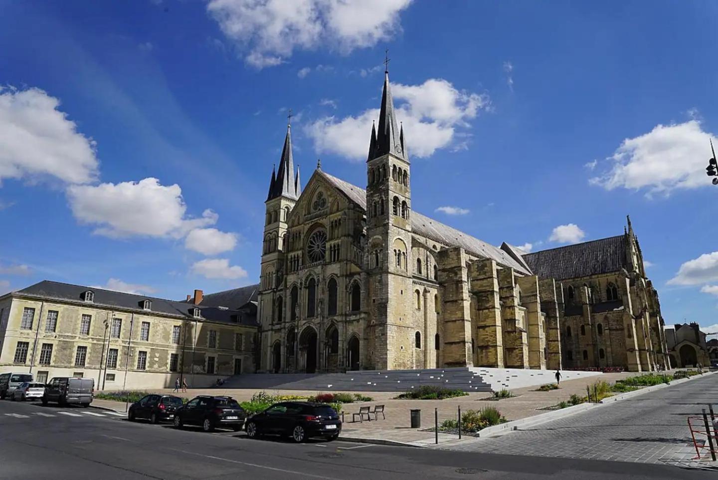 Apartmán Le Clovis - Centre - Cathedrale Remeš Exteriér fotografie